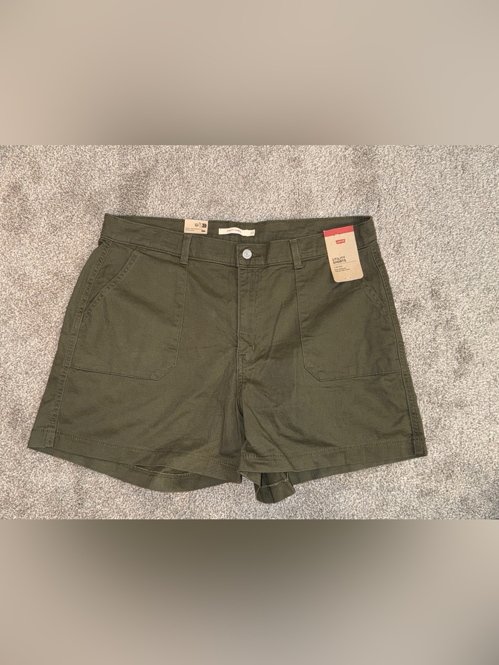 Levi’s Utility Shorts 33 NWT
